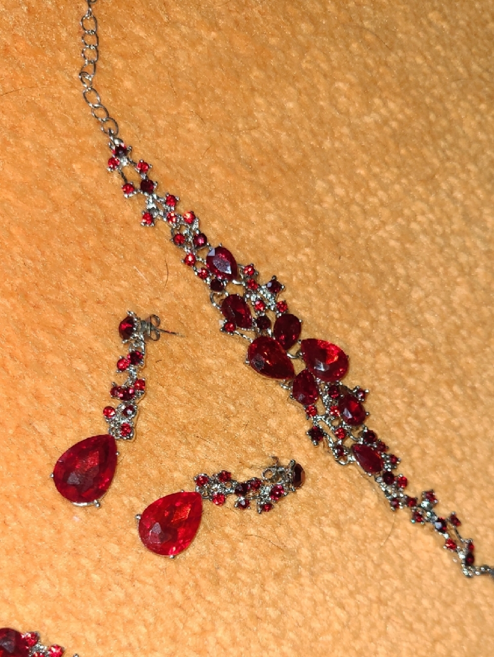 Red Teardrop Crystal Necklace & Earring Set - Picture 3 of 5